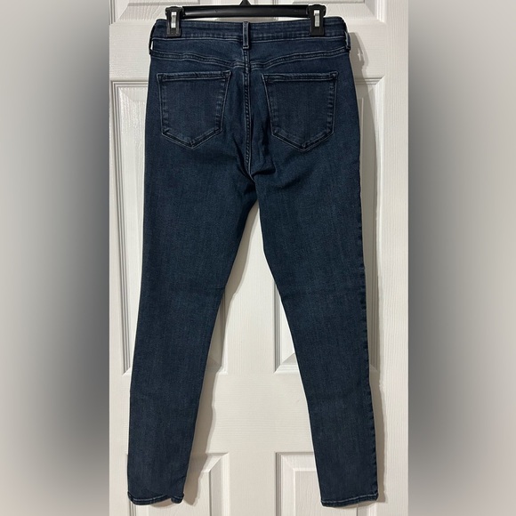 Old Navy Women’s Dark Wash Rockstar Super Skinny Mid-Rise Jeans NWOT - Picture 2 of 4